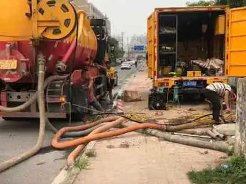 虹口区曲阳路专业化粪池清理专车抽粪吸粪高压清洗管道
